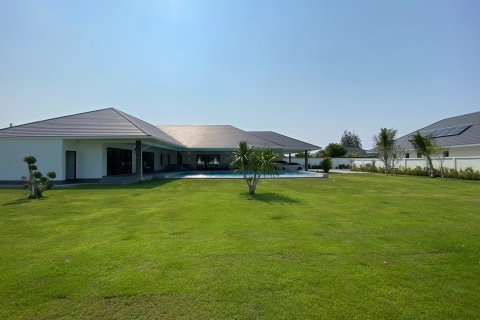 Villa in Pran Buri, Thailand 4 Schlafzimmer № 221836 - Foto 3