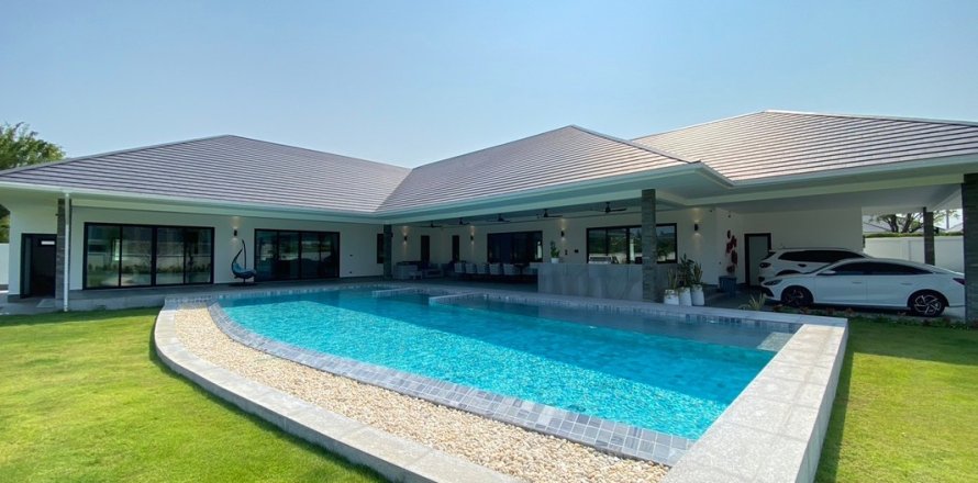 Villa in Pran Buri, Thailand 4 Schlafzimmer № 221836