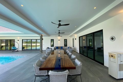 Villa in Pran Buri, Thailand 4 Schlafzimmer № 221836 - Foto 8