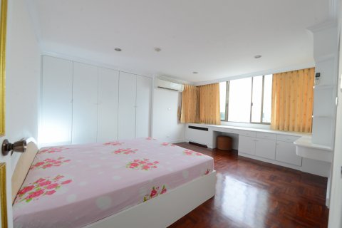 Кондоминиум с 3 спальнями в Бангкоке, Таиланд № 144000 - фото 14