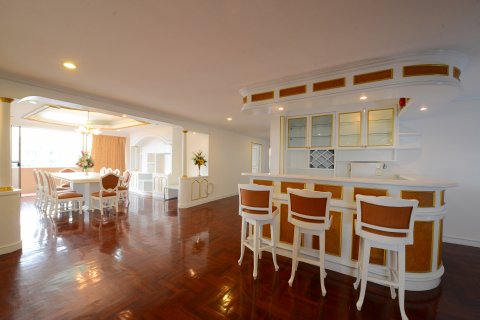 Кондоминиум с 3 спальнями в Бангкоке, Таиланд № 144000 - фото 5