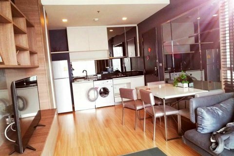 Studio in the Condo in Watthana, Bangkok, Thailand  № 137955 - photo 1