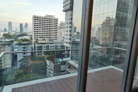 Condo in Watthana, Bangkok, Thailand, 2 bedrooms  № 148681 - photo 17