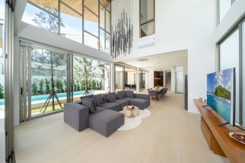 Villa in Phuket, Thailand 5 bedrooms № 148680 - photo 6