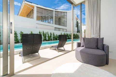 Villa in Phuket, Thailand 5 bedrooms № 148680 - photo 11