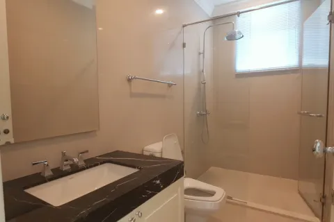 Apartment in Bangkok, Thailand 4 bedrooms № 118636 - photo 16