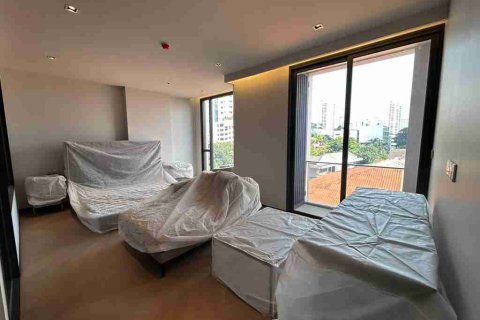 Condo in Bangkok, Thailand, 3 bedrooms № 184059 - photo 9