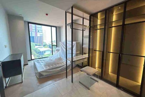 Condo in Bangkok, Thailand, 3 bedrooms № 184059 - photo 10