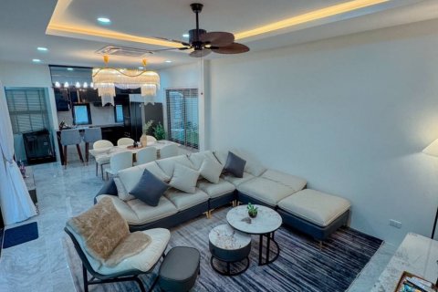 Villa in Surat Thani, Thailand 4 bedrooms № 119599 - photo 5