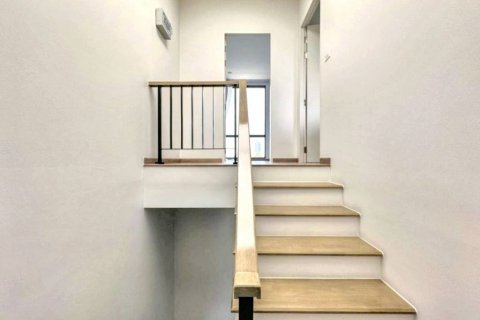 Townhouse in Bangkok, Thailand 3 bedrooms № 119597 - photo 5