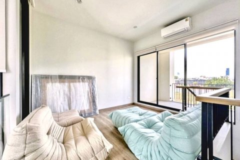 Townhouse in Bangkok, Thailand 3 bedrooms № 119597 - photo 6