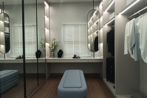 Дом в Лат Крабанге, Бангкок, Таиланд с 4 спальнями № 154802 - фото 2