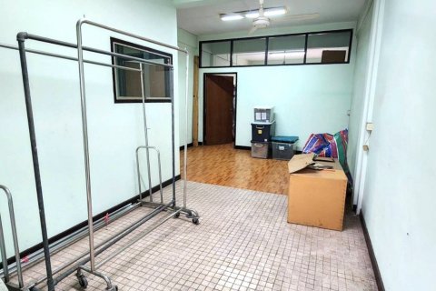 Propriété commerciale à Sathon, Bangkok, Thaïlande № 135467 - photo 9