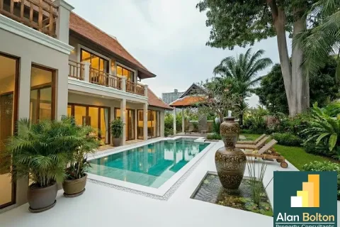 House on Jomtien Beach, Pattaya, Thailand 5 bedrooms № 210974