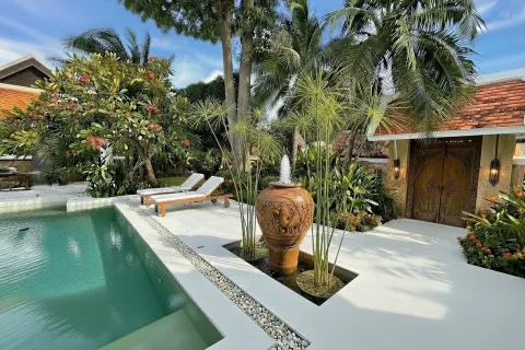 Casa de 5 dormitorios en Jomtien Beach, Pattaya, Tailandia № 210974 - foto 15