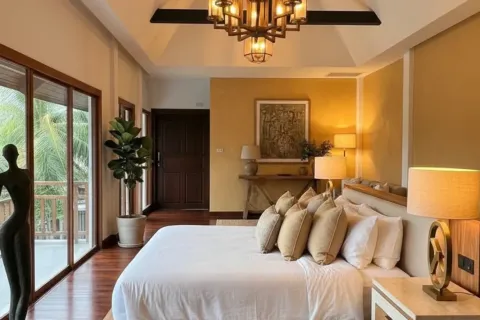 Casa de 5 dormitorios en Jomtien Beach, Pattaya, Tailandia № 210974 - foto 3