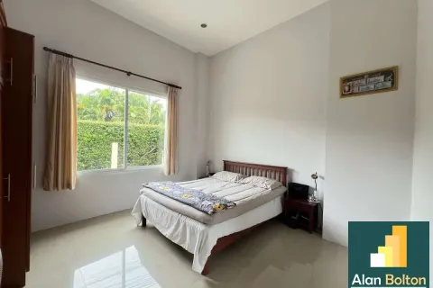 Casa de 3 dormitorios en Pattaya, Tailandia № 210976 - foto 15