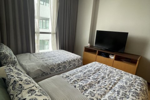 Condo in Watthana, Bangkok, Thailand, 2 bedrooms № 160488 - photo 15