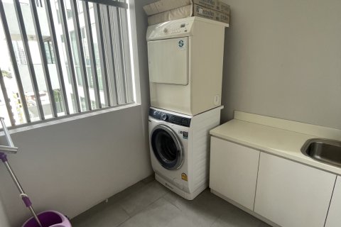 Condo in Watthana, Bangkok, Thailand, 2 bedrooms № 160488 - photo 18