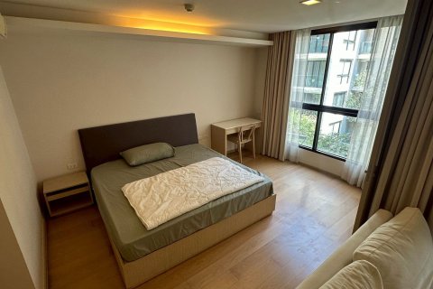 Студия в кондо в Ваттхане, Бангкок, Таиланд № 160487 - фото 2