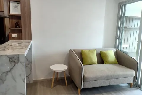 Студия в кондо в Банг Пхлате, Бангкок, Таиланд № 156117 - фото 2