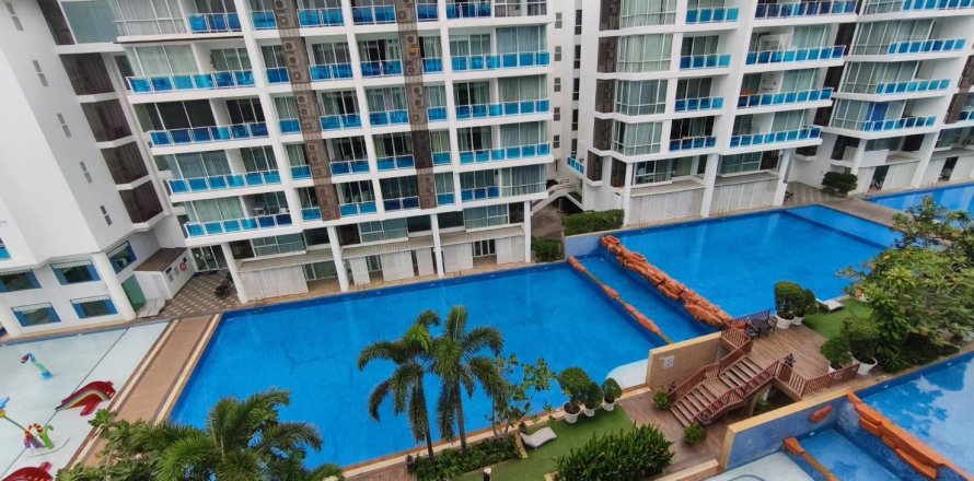 Кондоминиум с 2 спальнями в Хуа Хине, Таиланд № 156116