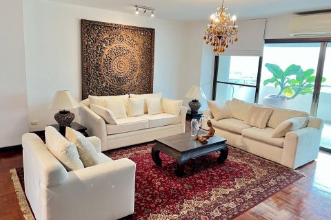 Кондоминиум с 3 спальнями в Ваттхане, Бангкок, Таиланд № 156120 - фото 1