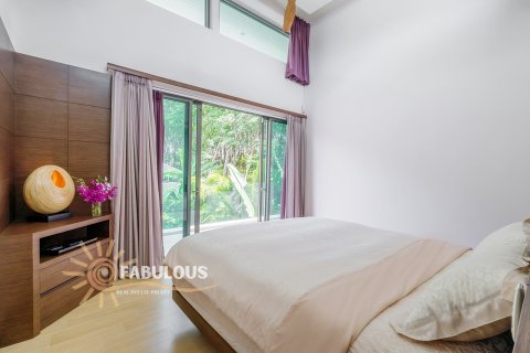 Villa in Bang Tao, Thailand 3 bedrooms № 179409 - photo 2