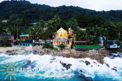 Villa in Patong, Thailand 3 bedrooms № 179412
