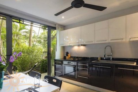 Villa in Phang Nga, Thailand 4 bedrooms № 179406 - photo 7