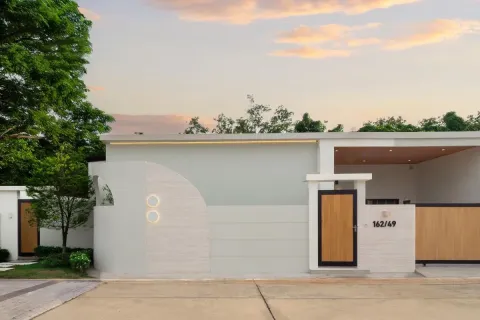 Villa in Phuket, Thailand 2 bedrooms № 171217 - photo 2