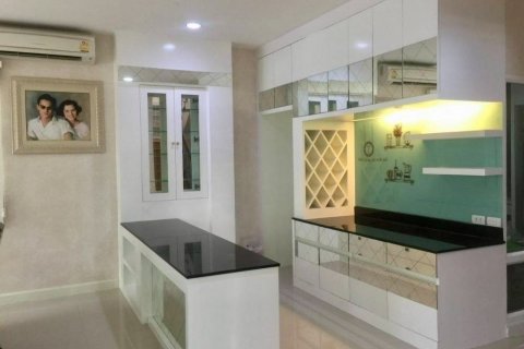 House in Khan Na Yao, Bangkok, Thailand 4 bedrooms № 142253 - photo 3