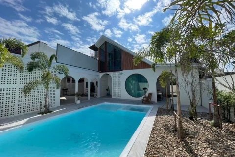 Вилла в Чиангмае, Таиланд с 4 спальнями  № 142257 - фото 1