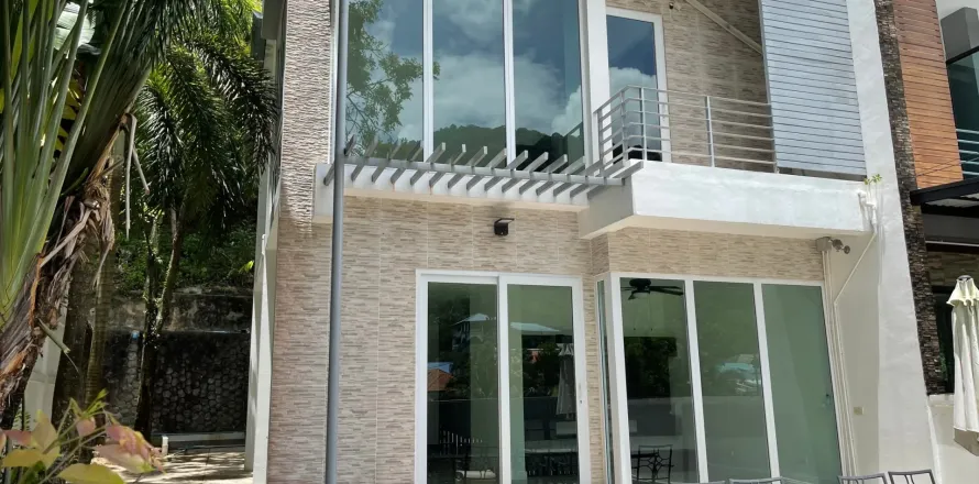 Дом в Кату, Таиланд с 3 спальнями  № 161148