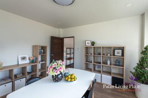 Propriété commerciale à Chiang Mai, Thaïlande № 233889