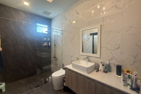 House in Pattaya, Thailand 3 bedrooms № 233893 - photo 27