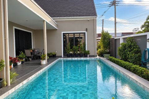 House in Pattaya, Thailand 3 bedrooms № 233893 - photo 5