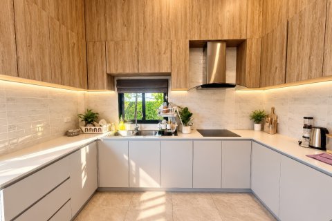 House in Pattaya, Thailand 3 bedrooms № 233893 - photo 16