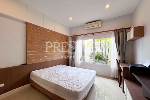 Casa de 3 dormitorios en Pattaya, Tailandia № 210212 - foto 22