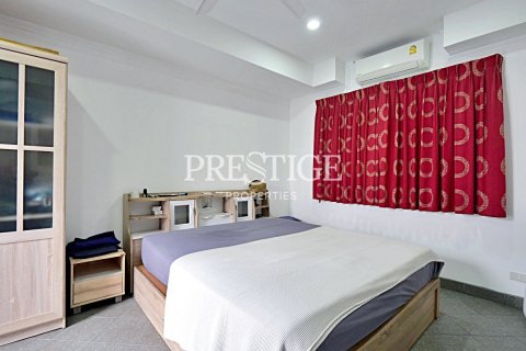 Casa de 2 dormitorios en Pattaya, Tailandia № 210214 - foto 11