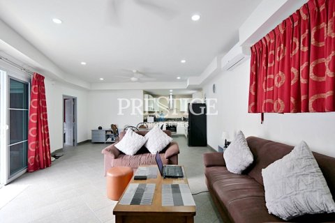 Casa de 2 dormitorios en Pattaya, Tailandia № 210214 - foto 5