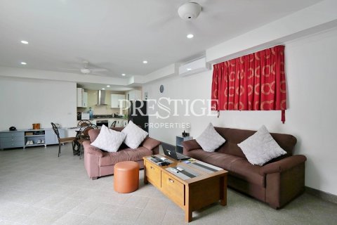 Casa de 2 dormitorios en Pattaya, Tailandia № 210214 - foto 6