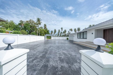 Villa in Pattaya, Thailand 5 bedrooms № 233170 - photo 8