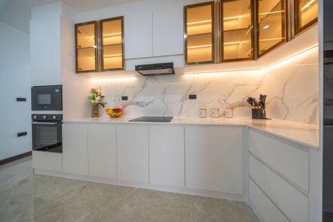 Villa in Pattaya, Thailand 5 bedrooms № 233170 - photo 20