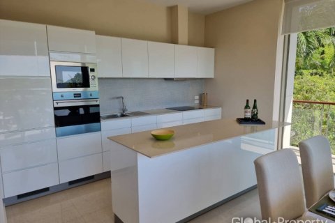 Condo in Pattaya, Thailand, 2 bedrooms № 202075 - photo 18