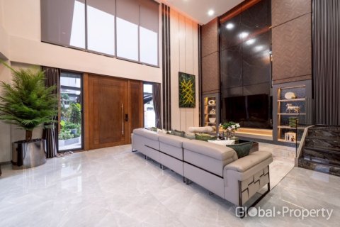 Maison à Pattaya, Thaïlande 6 chambres № 202077 - photo 6