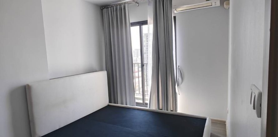 Studio in the Condo in Bang Phlat, Bangkok, Thailand  № 158085