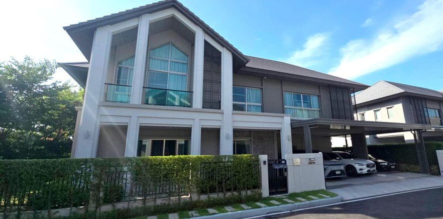 Maison à Phasi Charoen, Bangkok, Thaïlande 4 chambres № 158087