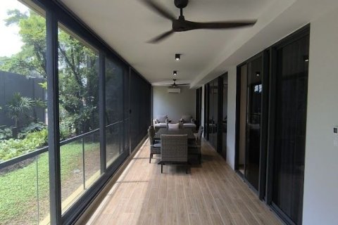 Condo in Phuket, Thailand, 3 bedrooms  № 158423 - photo 7