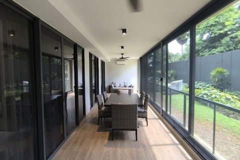 Condo in Phuket, Thailand, 3 bedrooms  № 158423 - photo 8